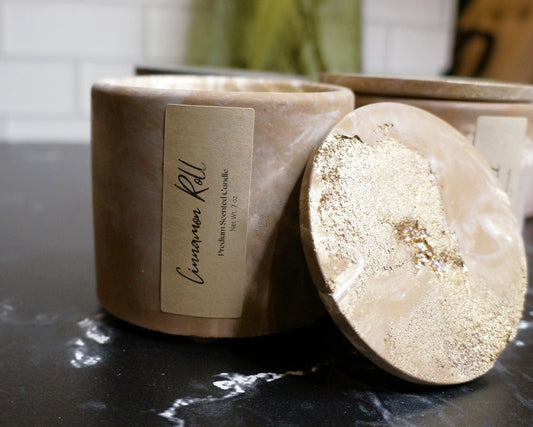 Cinnamon Roll 7 oz Concrete Candle